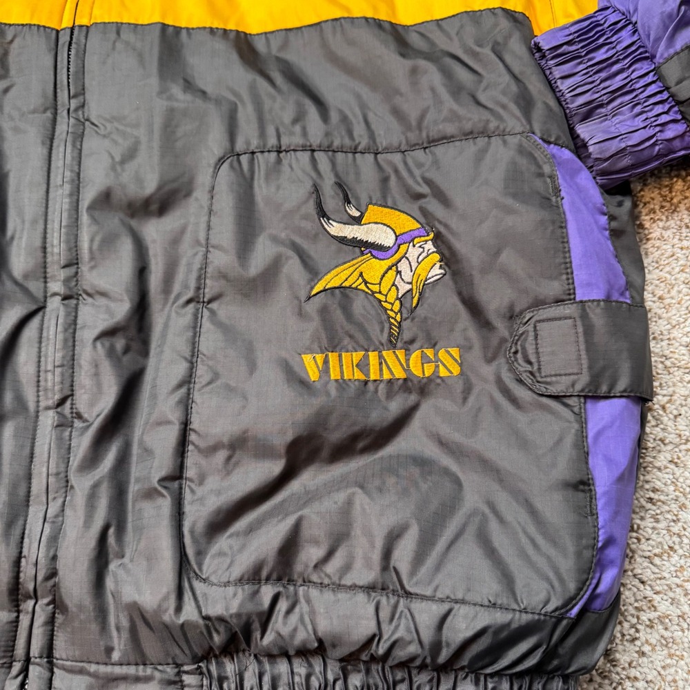 Vintage NFL Minnesota Vikings Purple Black Gold‎ Bomber Jacket Men's XL Made USA - Picture 2 of 10
